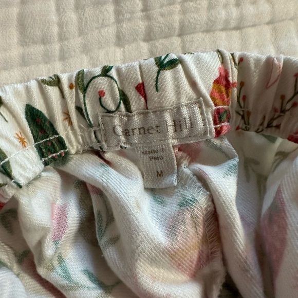 Garnet Hill Women's Festive Print Pajama Pants - Red and Green - Picture 2 of 2